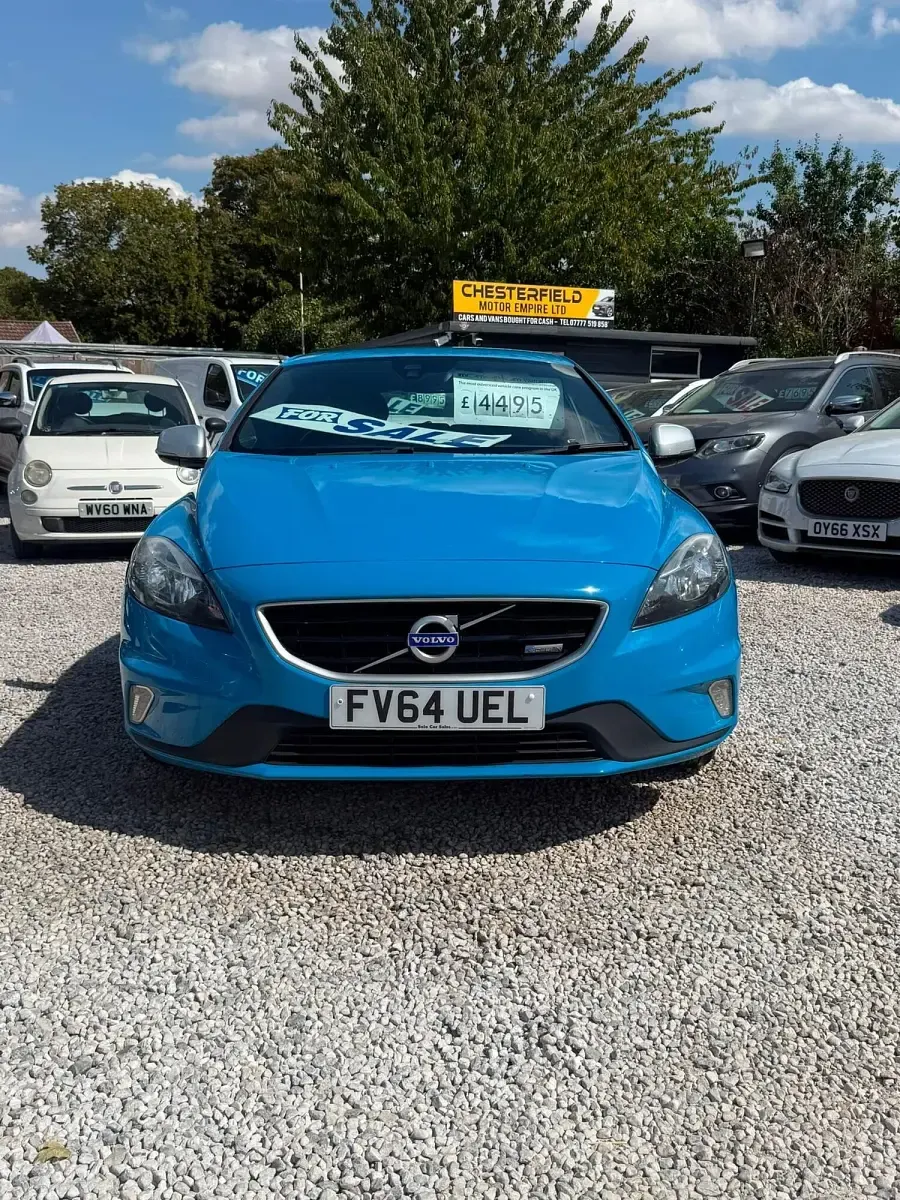 Used Volvo V40 R-Design 115 HP (84 kW) 2015 Blue Hatchback