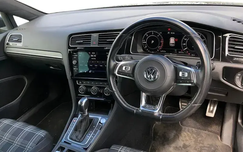 Used VW Golf VII GTD 184 HP (135 kW) 2019 Blue Hatchback