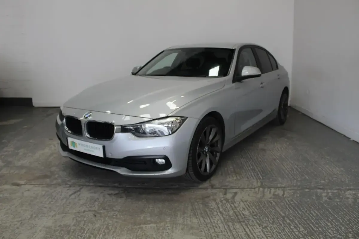 Used BMW 318 Comfort Edition 150 HP (110 kW) 2016 Silver Sedan