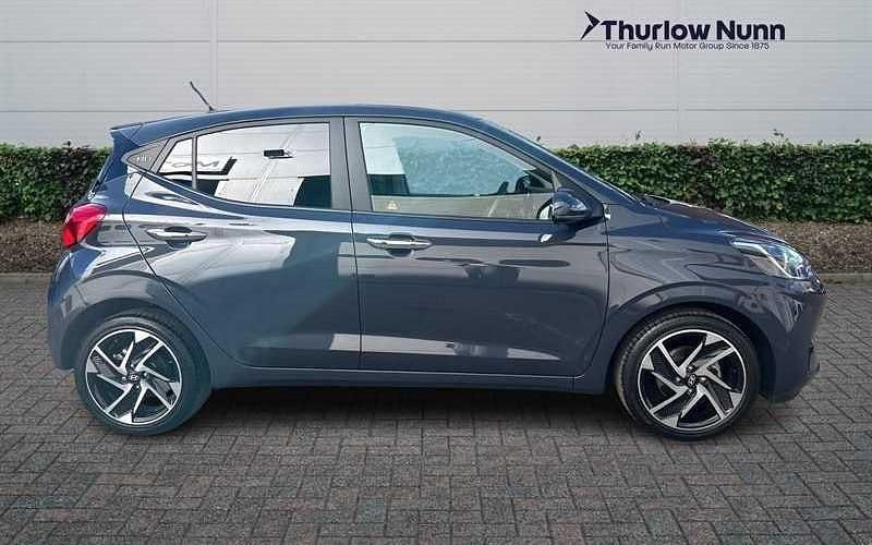 Used Hyundai i10 Premium 63 HP (46 kW) 2025 Grey Hatchback