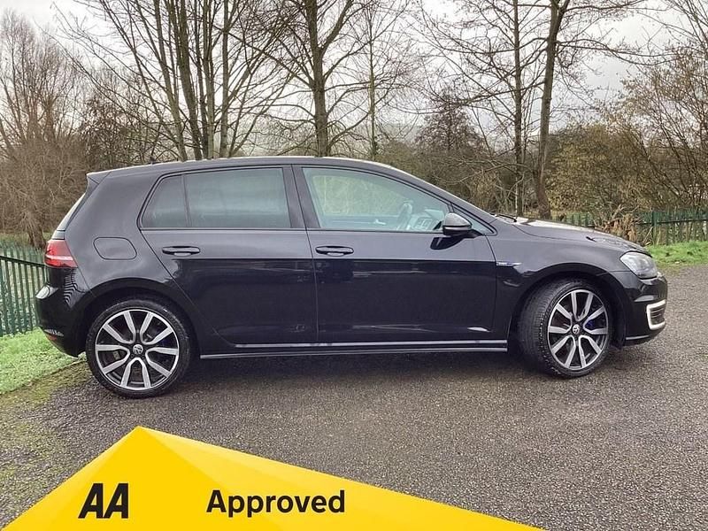 Used VW Golf VII GTE 204 HP (150 kW) 2016 Black Hatchback