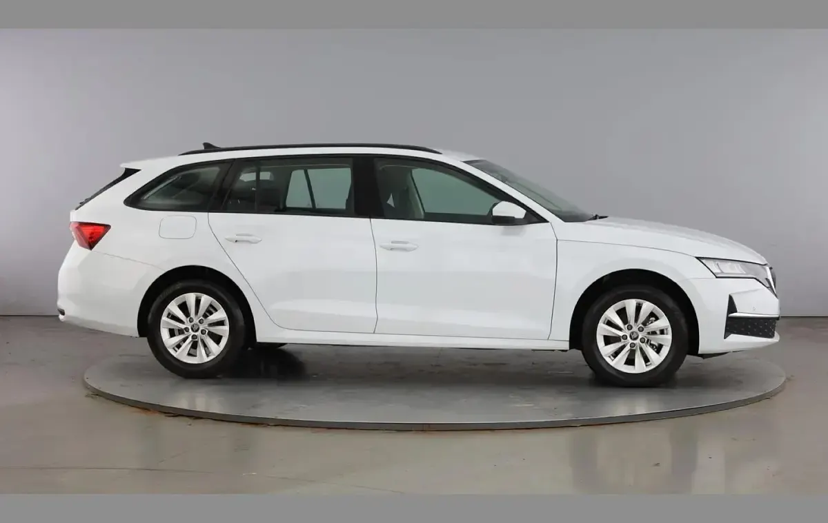 Used Skoda Octavia SE Technology 113 HP (83 kW) 2026 Moon white metallic Estate