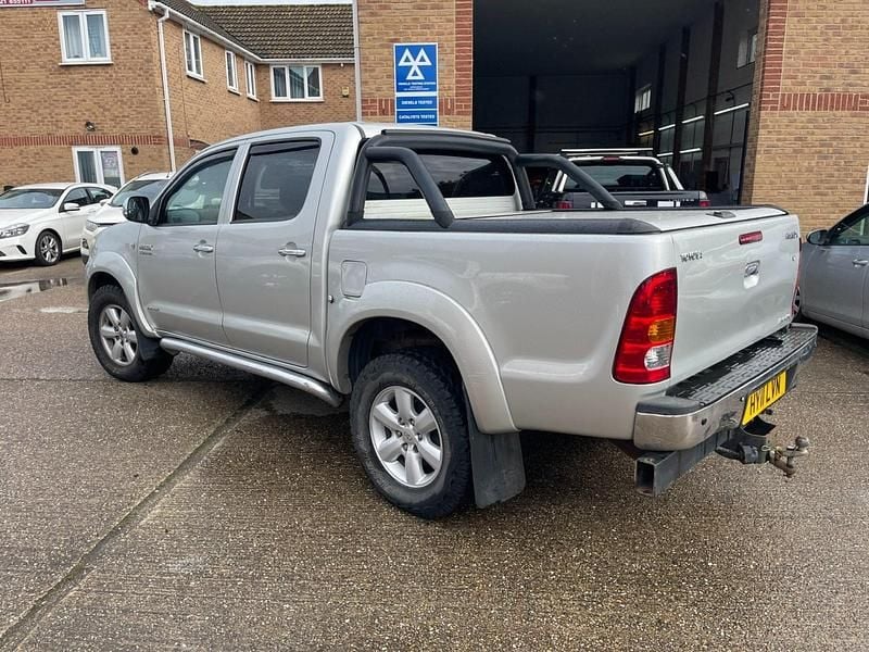 Used Toyota HiLux 2011 Silver Pickup
