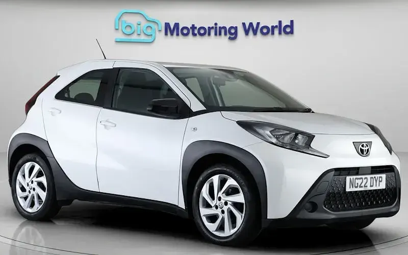 Used Toyota Aygo X PURE 72 HP (52 kW) 2025 SUV