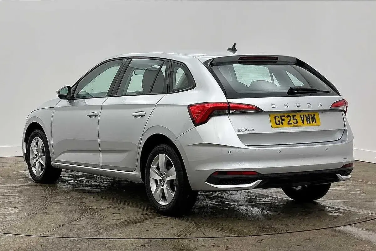 Used Skoda Scala SE 85 HP (62 kW) 2025 Brilliant silver metallic Hatchback