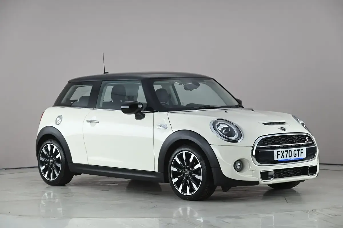 Used Mini Cooper S Exclusive 192 HP (141 kW) 2020 Hatchback
