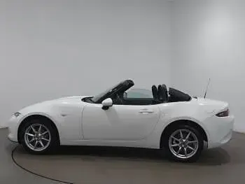 Used Mazda MX5 131 HP (96 kW) 2017 White Cabriolet
