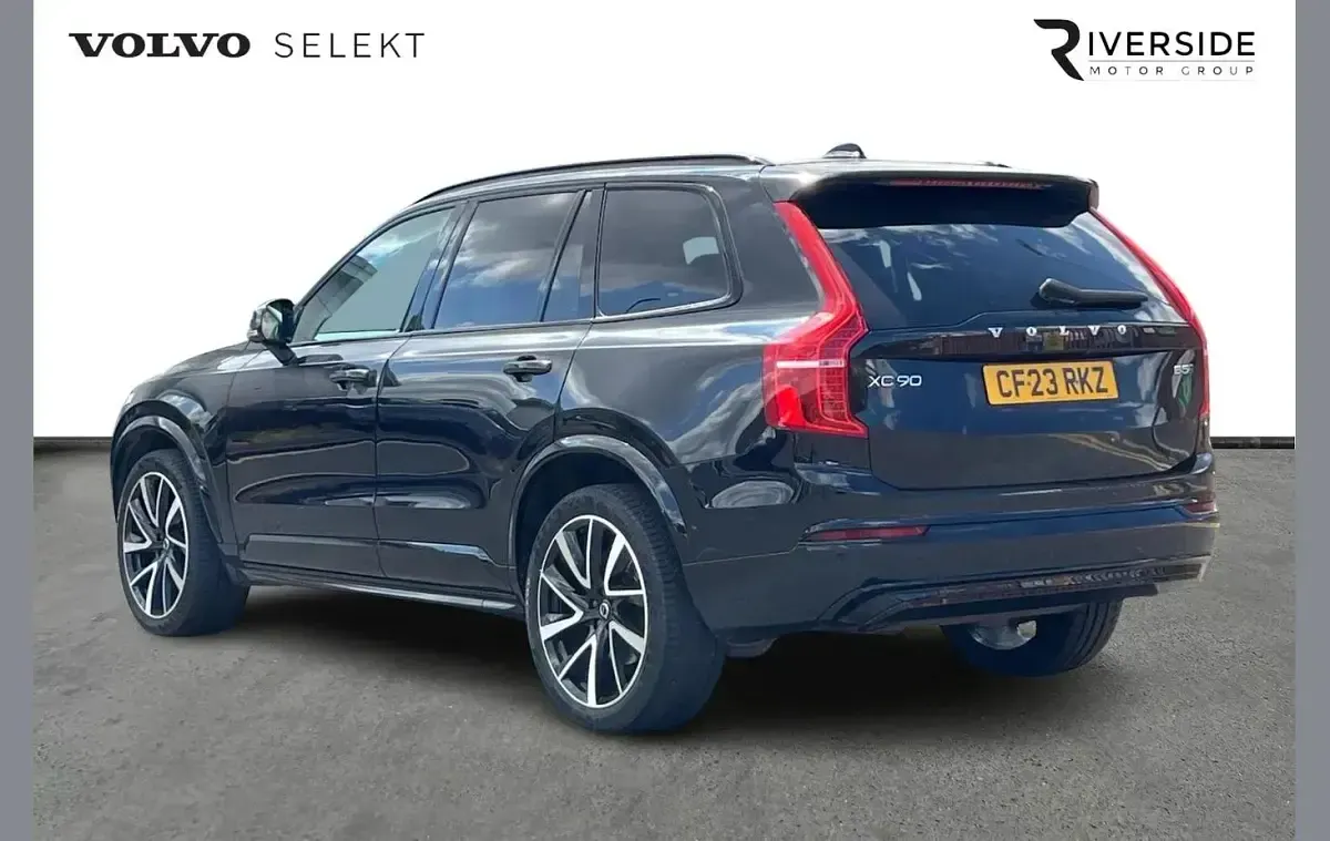 Used Volvo XC90 Ultimate 250 HP (183 kW) 2023 Onyx black SUV