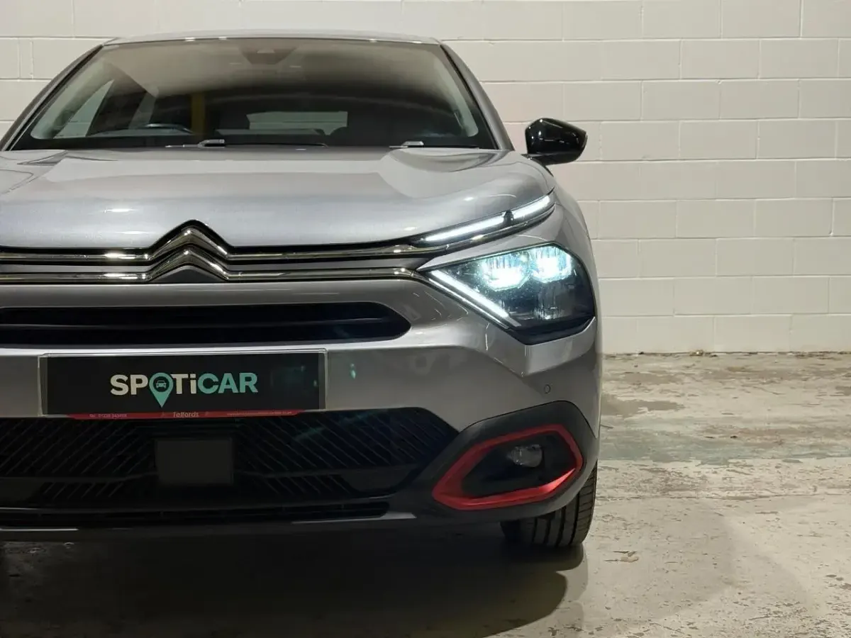 Used Citroën C4 Shine 127 HP (93 kW) 2021 Grey Hatchback