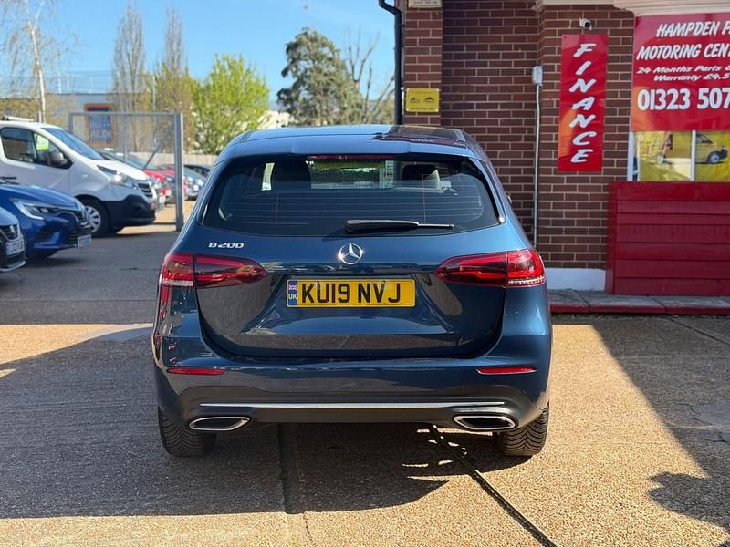 Used Mercedes B180 136 HP (100 kW) 2019 Blue MPV