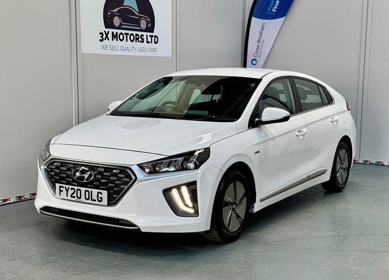 White Used 2020 Hyundai Ioniq Premium Sedan | £10,850 (Fair price) - Image 1/4