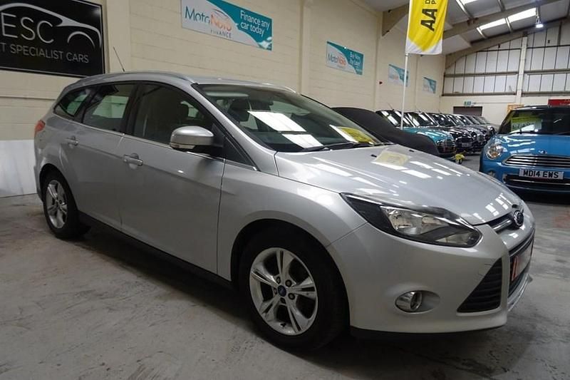 Silver Used 2012 Ford Focus Zetec Estate | £1,650 (Super price) - Image 1/1