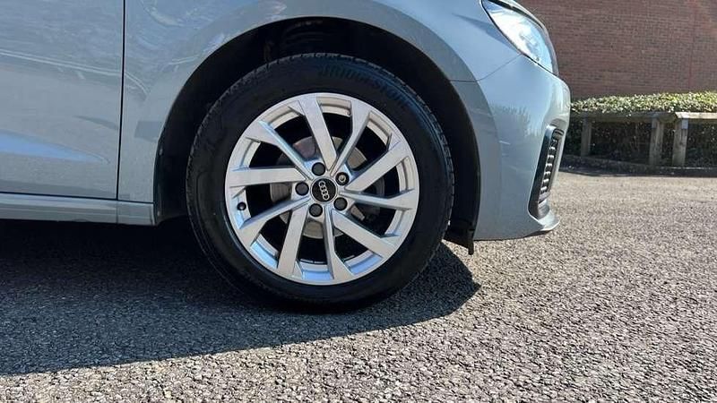 Used Audi A1 Sport 95 HP (69 kW) 2024 Grey SUV