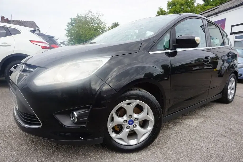 Used Ford C-MAX Zetec 115 HP (84 kW) 2015 Black MPV