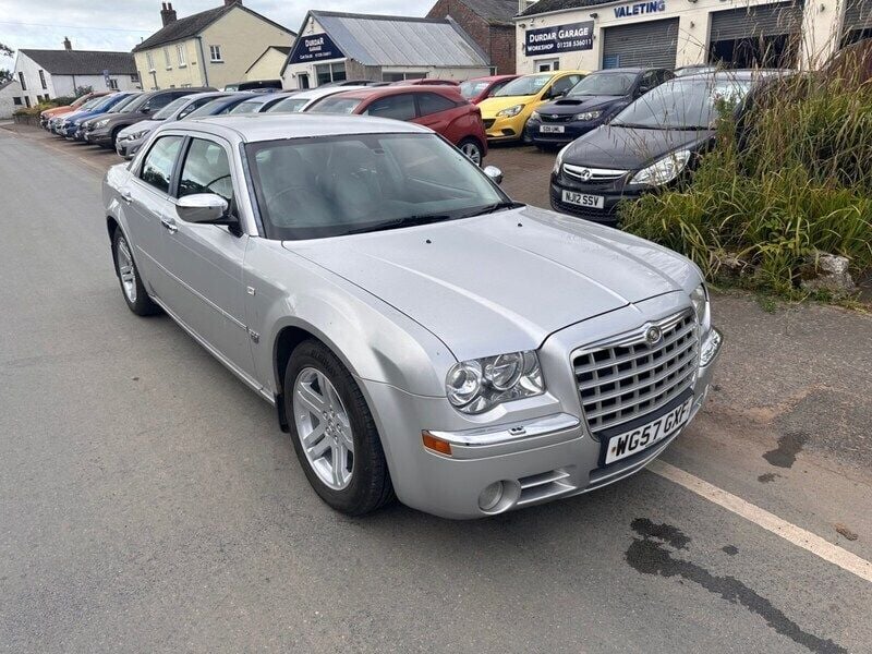 Used Chrysler 300C 218 HP (160 kW) 2007 Silver Sedan