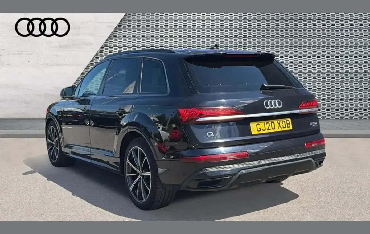 Used Audi Q7 Black Edition 286 HP (210 kW) 2020 Black SUV