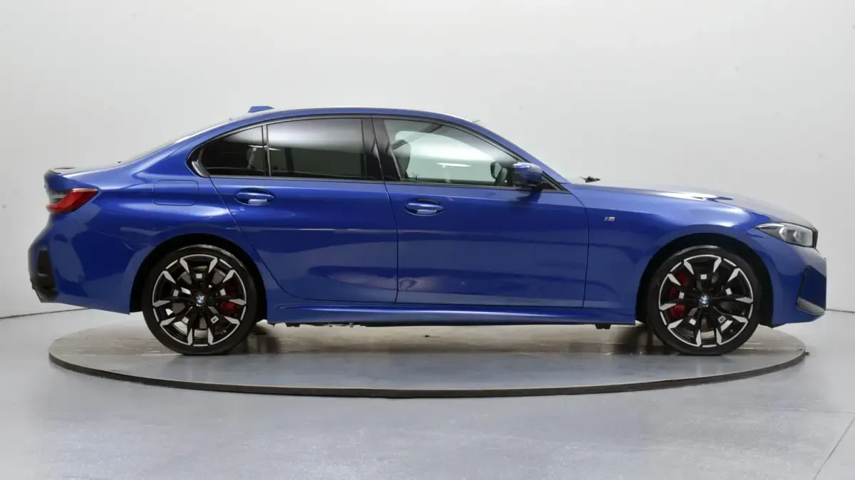 Used BMW 330 M Sport 288 HP (211 kW) 2026 Blue