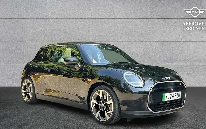 Used Mini Cooper Exclusive 160 kW (218 HP) 2026 Hatchback