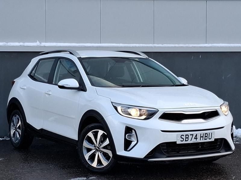 White Used 2025 Kia Stonic SUV | £17,798 (Fair price) - Image 1/4