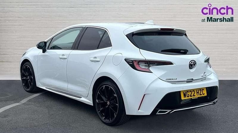 Used Toyota Corolla Sport 184 HP (135 kW) 2022 White Hatchback