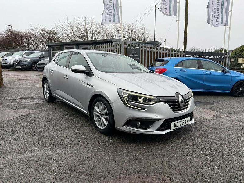 Silver Used 2017 Renault Mégane IV Dynamique Hatchback | £5,995 (Good price) - Image 1/4