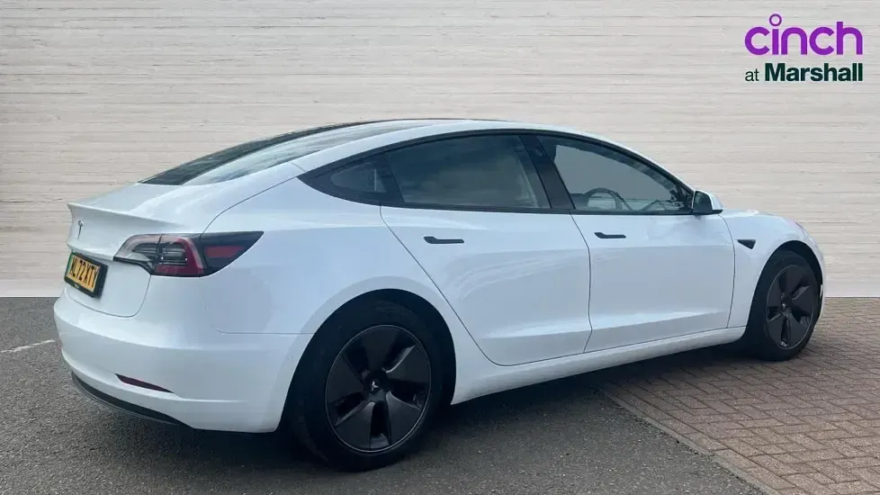 Used Tesla Model 3 RWD 208 kW (283 HP) 2022 White Sedan