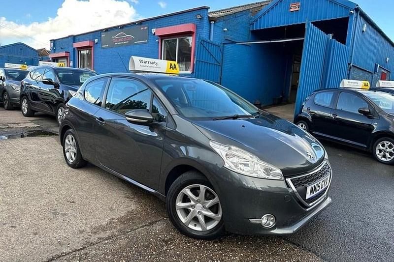 Grey Used 2015 Peugeot 208 Active Hatchback | £3,495 (Fair price) - Image 1/1