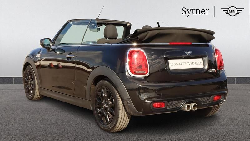 Usado Mini Cooper S Classic 192 HP (141 kW) 2020 Preto Citadino