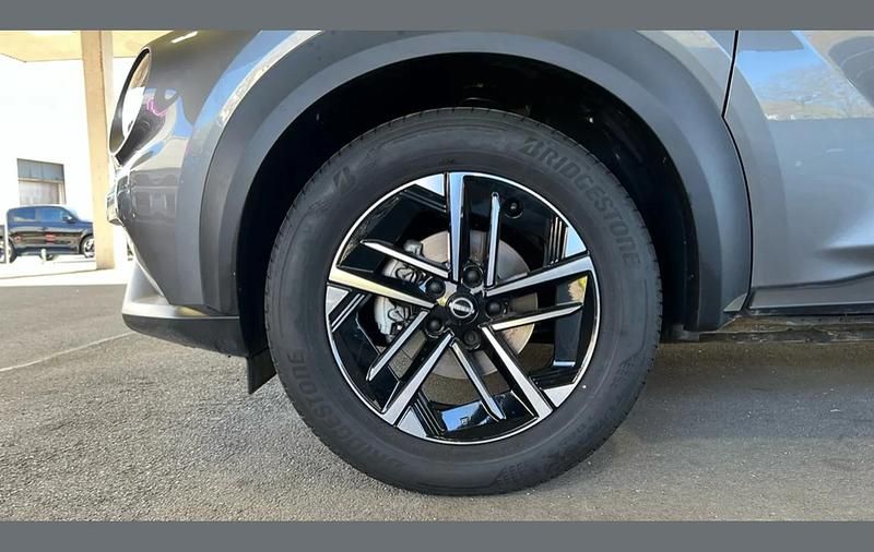 Used Nissan Juke N-Connecta 114 HP (83 kW) 2025 Grey SUV