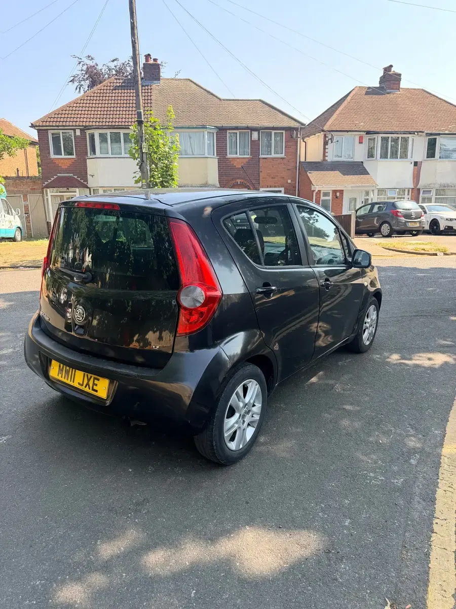 Used Vauxhall Agila 94 HP (69 kW) 2011 Black MPV
