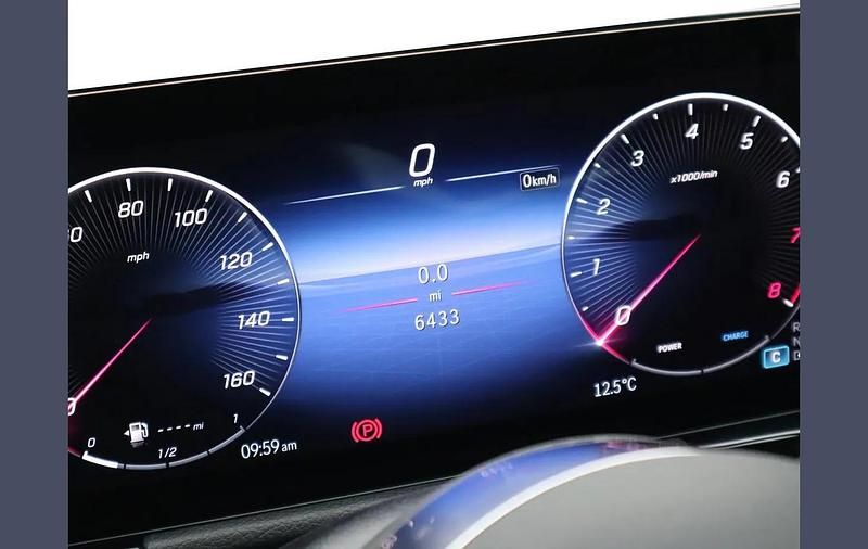 Used Mercedes GLA200 Executive 161 HP (118 kW) 2025 Black SUV