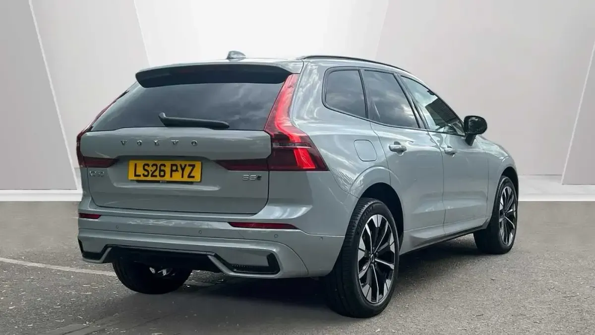 Used Volvo XC60 Plus 250 HP (183 kW) 2026 Grey SUV