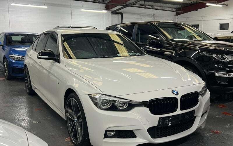 White Used 2018 BMW 320 M Sport Sedan | £13,994 (Good price) - Image 1/1