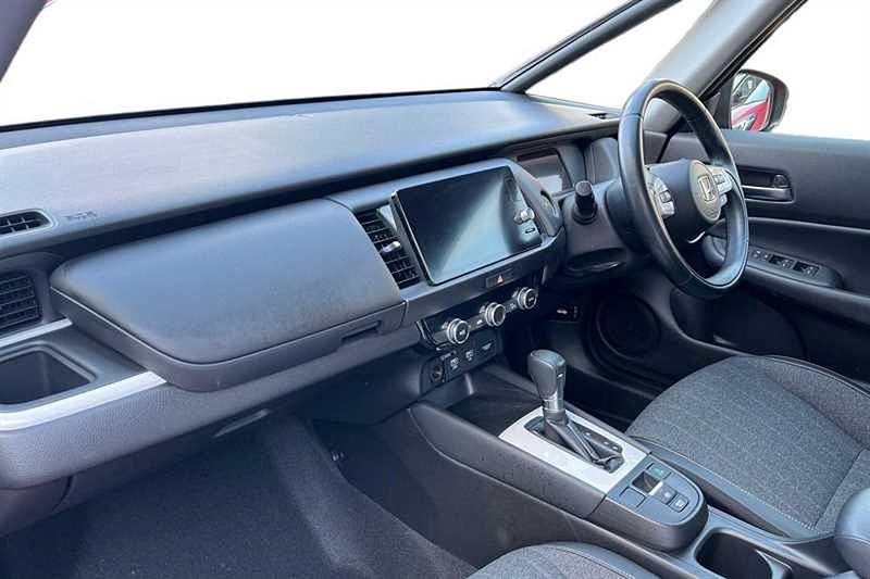 Used Honda Jazz Hybrid 109 HP (80 kW) 2022 Red Hatchback