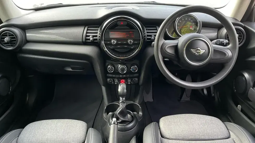 Used Mini Cooper Hatch 136 HP (100 kW) 2015 Green Hatchback