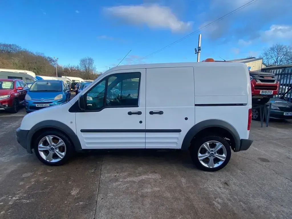Used Ford Transit Connect 109 HP (80 kW) 2012 White MPV