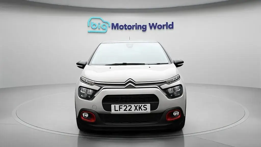 Used Citroën C3 PureTech 83 HP (61 kW) 2022 Beige Hatchback