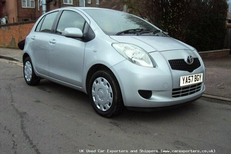 Used 2008 Toyota Yaris Hatchback | £3,291 (Fair price) - Image 1/4