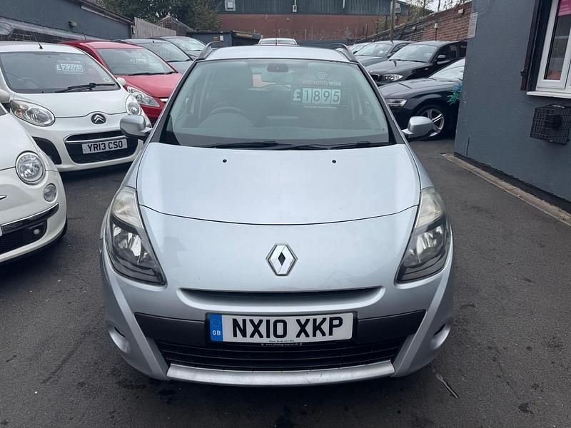 Silver Used 2010 Renault Clio GrandTour Dynamique Estate | £1,895 (Expensive) - Image 1/4