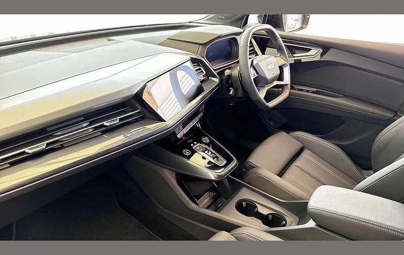 Used Audi Q4 Sportback e-tron Black Edition 210 kW (286 HP) 2025 Grey SUV