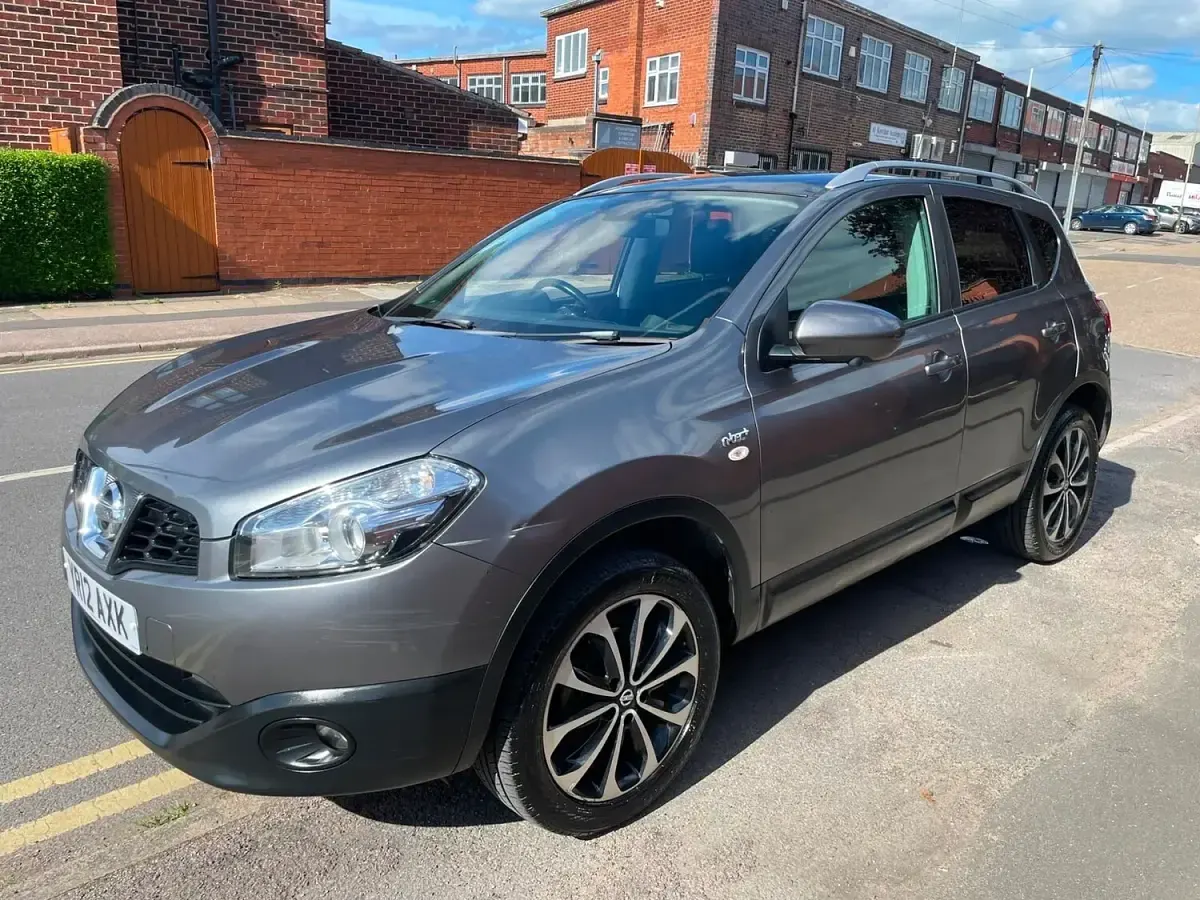 Used Nissan Qashqai N-TEC 117 HP (86 kW) 2012 Grey SUV