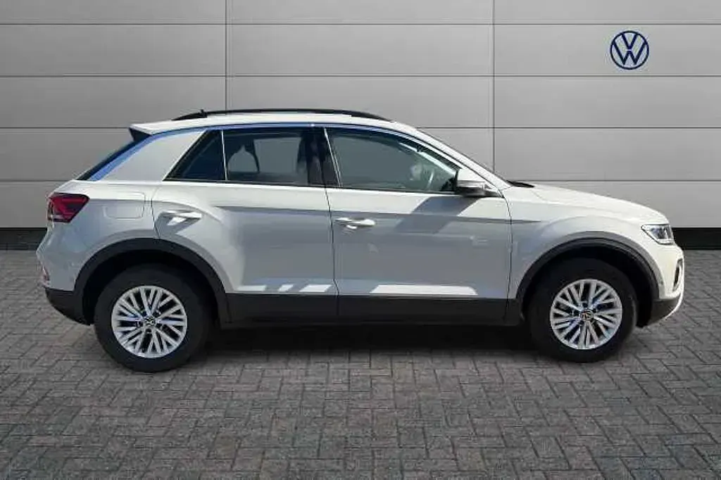 Used VW T-Roc 110 HP (80 kW) 2024 SUV