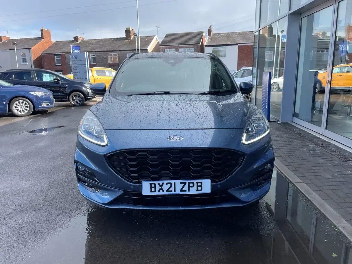 Używany Ford Kuga ST-Line X 150 KM (110 kW) 2021 Niebieski SUV