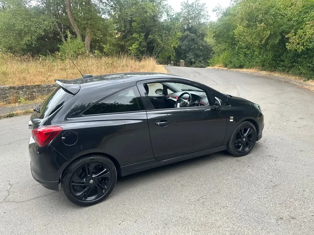 Used Vauxhall Corsa Edition 75 HP (55 kW) 2016 Black Hatchback