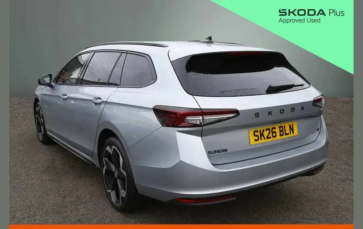 New Skoda Superb SportLine 200 HP (147 kW) 2026 Silver Estate