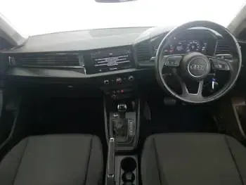 Used Audi A1 Design 110 HP (80 kW) 2023 Blue SUV