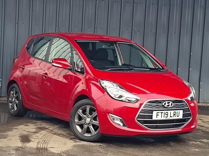 Used Hyundai ix20 SE 125 HP (91 kW) 2019 Red Hatchback