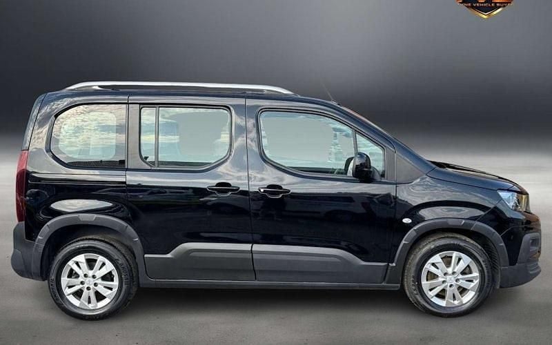 Used Peugeot Rifter Allure 110 HP (80 kW) 2022 MPV