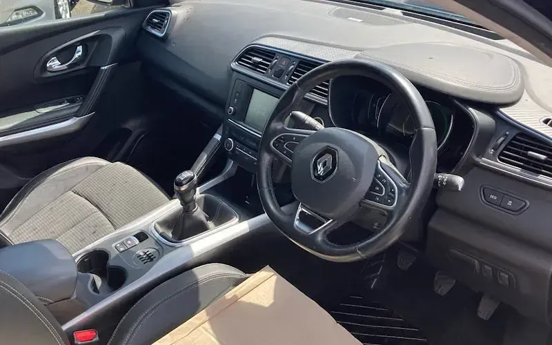 Used Renault Kadjar Signature 131 HP (96 kW) 2016 Black SUV