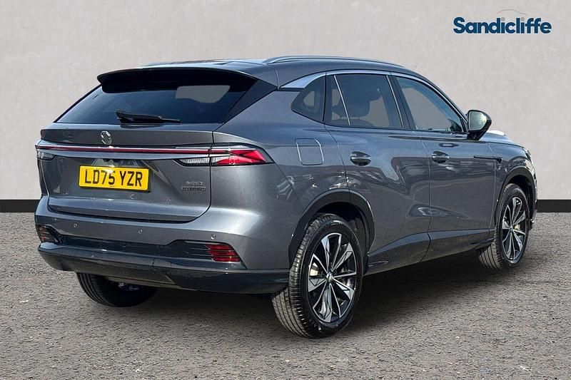 Used MG HS Trophy 224 HP (164 kW) 2024 Metallic  urban grey SUV